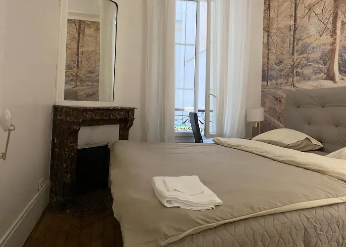 Beau 3 Pieces A 13 Lejlighed Paris